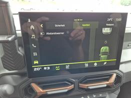 Dacia Duster Extreme 4x4 130PS 1.2 TCe 4x Kamera Lenkradheizung Sitzheizung Klimaautomatik Teil-Leder elektr.Parkbremse Bluetooth Apple Carplay Android Auto PDC v+h 2xKeyless 18-LM Ganzj.Reifen 