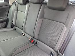 Volkswagen Taigo 1.0 TSI 116PS DSG Life LED-Matrix-Scheinwerfer Klimaautomatik Sitzheizung PDC Rückf.Kamera 17-LM abged.Scheiben 2xKeyless DAB+ Bluetooth Touchscreen Apple CarPlay Android Auto 