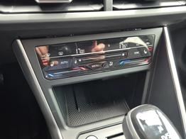 Volkswagen Taigo 1.0 TSI 116PS DSG Life LED-Matrix-Scheinwerfer Klimaautomatik Sitzheizung PDC Rückf.Kamera 17-LM abged.Scheiben 2xKeyless DAB+ Bluetooth Touchscreen Apple CarPlay Android Auto 