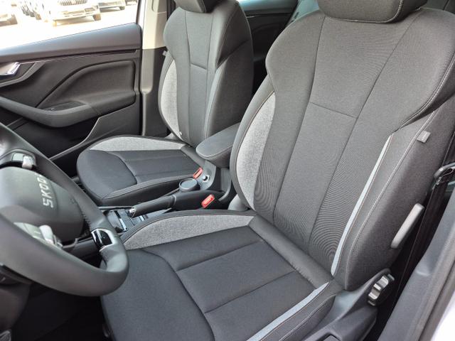 Skoda Kamiq 1.0 TSI 115PS DSG Selection Matrix-LED Sitzheizung Garantieverlängerung Klimaautomatik Parksensoren Skoda-Radio drahtlos Apple CarPlay + Android Auto Digital Cockpit Tempomat abg.Scheiben 
