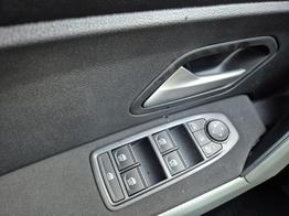 Dacia Duster Extreme 4x4 130PS 1.2 TCe 4x Kamera Lenkradheizung Sitzheizung Klimaautomatik Teil-Leder elektr.Parkbremse Bluetooth Apple Carplay Android Auto PDC v+h 2xKeyless 18-LM Ganzj.Reifen 