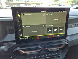 Dacia Duster Extreme 4x4 130PS 1.2 TCe 4x Kamera Lenkradheizung Sitzheizung Klimaautomatik Teil-Leder elektr.Parkbremse Bluetooth Apple Carplay Android Auto PDC v+h 2xKeyless 18-LM Ganzj.Reifen 