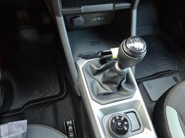 Dacia Duster Extreme 4x4 130PS 1.2 TCe 4x Kamera Lenkradheizung Sitzheizung Klimaautomatik Teil-Leder elektr.Parkbremse Bluetooth Apple Carplay Android Auto PDC v+h 2xKeyless 18-LM Ganzj.Reifen 