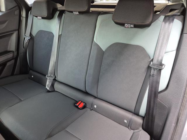 Dacia Duster Extreme 4x4 130PS 1.2 TCe 4x Kamera Lenkradheizung Sitzheizung Klimaautomatik Teil-Leder elektr.Parkbremse Bluetooth Apple Carplay Android Auto PDC v+h 2xKeyless 18-LM Ganzj.Reifen 