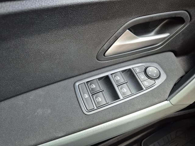 Dacia Duster Extreme 4x4 130PS 1.2 TCe 4x Kamera Lenkradheizung Sitzheizung Klimaautomatik Teil-Leder elektr.Parkbremse Bluetooth Apple Carplay Android Auto PDC v+h 2xKeyless 18-LM Ganzj.Reifen 