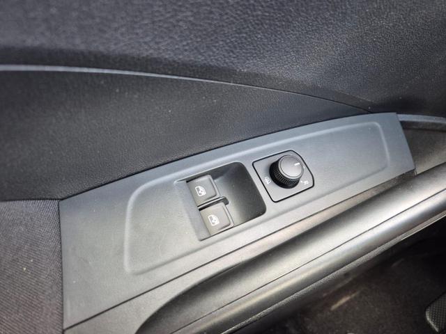 Skoda Fabia 1.0 TSI 95PS Selection 5-türig Rückf.Kamera Parksensoren Sitzheizung Multifunktionslenkrad Klima Skoda-Radio Bluetooth Touchscreen Tempomat Nebelsch. Apple CarPlay + Android Auto 