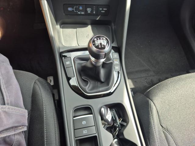 Hyundai TUCSON 1.6 T-GDI 160PS Sitzheizung Lenkradheizung Klimaautomatik Navi 12,3"-Touchscreen DAB+ wireless Apple CarPlay + Android Auto PDC v+h Rückf.Kamera 2xKeyless 17-LM 