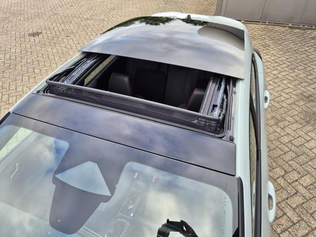 Ford Puma ST-Line X 1.0 EcoBoost Hybrid 125PS Automatik Matrix-LED elektr. PanoDach 4x Kamera AbstandsTempomat el.Heckklappe Premium Leder (Sensico) B+O-Sound Klimaautomatik Sitzheizung Lenkradheizung Frontscheibe beheizb. Ford-Navi SYNC4 Bluetooth Apple CarP 