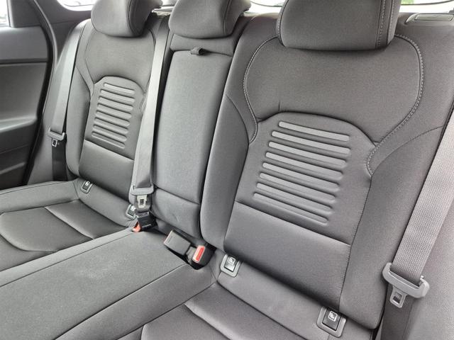 Hyundai i30 Kombi 1.0 T-GDI 100PS Automatik AbstandsTempomat Toter-Winkel-Assistent Sitzheizung Lenkradheizung Klimaautomatik Navi 10,25"-Touchscreen DAB+ wireless Apple CarPlay + Android Auto PDC v+h Rückf.Kamera 16-LM 