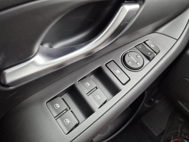 Hyundai i30 Kombi 1.0 T-GDI 100PS Automatik AbstandsTempomat Toter-Winkel-Assistent Sitzheizung Lenkradheizung Klimaautomatik Navi 10,25"-Touchscreen DAB+ wireless Apple CarPlay + Android Auto PDC v+h Rückf.Kamera 16-LM 