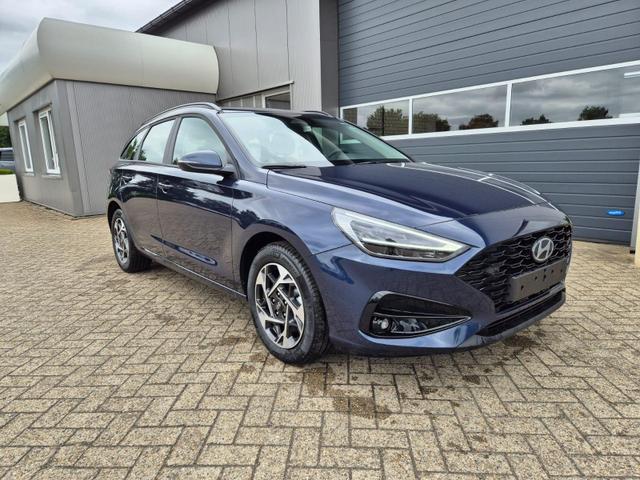 Hyundai i30 Kombi 1.0 T-GDI 100PS Automatik AbstandsTempomat Toter-Winkel-Assistent Sitzheizung Lenkradheizung Klimaautomatik Navi 10,25"-Touchscreen DAB+ wireless Apple CarPlay + Android Auto PDC v+h Rückf.Kamera 16-LM 