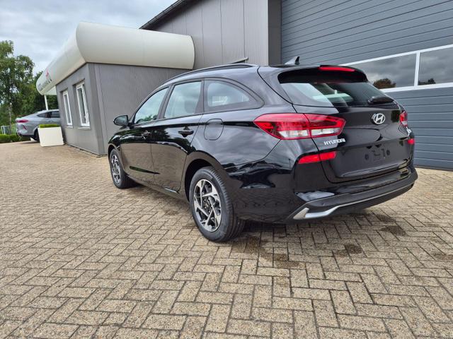 Hyundai i30 Kombi 1.0 T-GDI 100PS Automatik AbstandsTempomat Toter-Winkel-Assistent Sitzheizung Lenkradheizung Klimaautomatik Navi 10,25"-Touchscreen DAB+ wireless Apple CarPlay + Android Auto PDC v+h Rückf.Kamera 16-LM 
