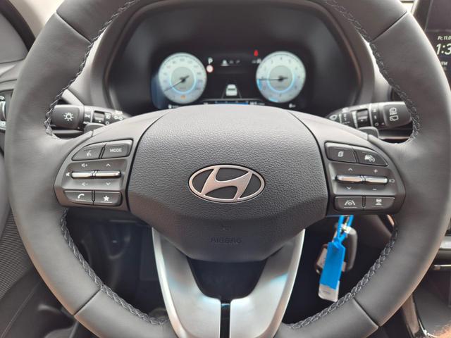 Hyundai i30 Kombi 1.0 T-GDI 100PS Automatik AbstandsTempomat Toter-Winkel-Assistent Sitzheizung Lenkradheizung Klimaautomatik Navi 10,25"-Touchscreen DAB+ wireless Apple CarPlay + Android Auto PDC v+h Rückf.Kamera 16-LM 