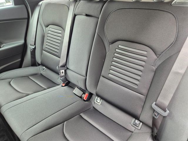 Hyundai i30 Kombi 1.0 T-GDI 100PS Automatik Sitzheizung Lenkradheizung Klimaautomatik Navi 10,25"-Touchscreen DAB+ wireless Apple CarPlay + Android Auto PDC v+h Rückf.Kamera 16-LM 