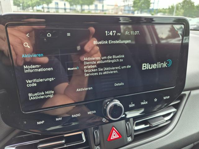 Hyundai i30 Kombi 1.0 T-GDI 100PS Automatik Sitzheizung Lenkradheizung Klimaautomatik Navi 10,25"-Touchscreen DAB+ wireless Apple CarPlay + Android Auto PDC v+h Rückf.Kamera 16-LM 
