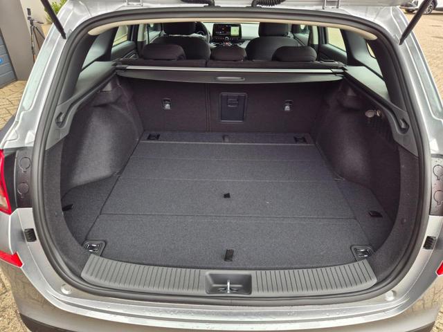 Hyundai i30 Kombi 1.0 T-GDI 100PS Automatik Sitzheizung Lenkradheizung Klimaautomatik Navi 10,25"-Touchscreen DAB+ wireless Apple CarPlay + Android Auto PDC v+h Rückf.Kamera 16-LM 