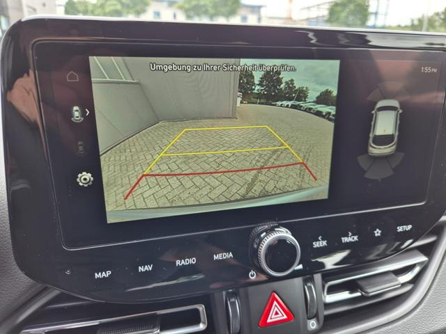Hyundai i30 Kombi 1.0 T-GDI 100PS Automatik Sitzheizung Lenkradheizung Klimaautomatik Navi 10,25"-Touchscreen DAB+ wireless Apple CarPlay + Android Auto PDC v+h Rückf.Kamera 16-LM 