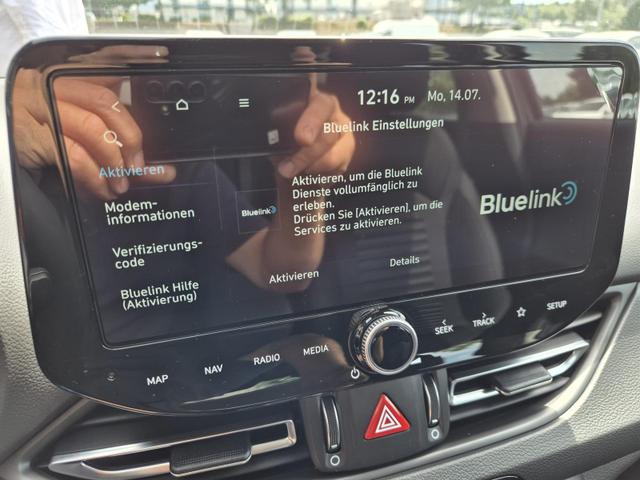 Hyundai i30 Kombi 1.0 T-GDI 100PS Automatik AbstandsTempomat Toter-Winkel-Assistent Sitzheizung Lenkradheizung Klimaautomatik Navi 10,25"-Touchscreen DAB+ wireless Apple CarPlay + Android Auto PDC v+h Rückf.Kamera 16-LM 