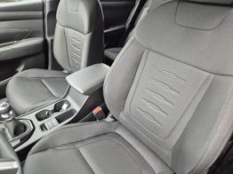 Hyundai TUCSON 1.6 T-GDI 160PS Sitzheizung Lenkradheizung Klimaautomatik Navi 12,3"-Touchscreen DAB+ wireless Apple CarPlay + Android Auto PDC v+h Rückf.Kamera 2xKeyless 17-LM 