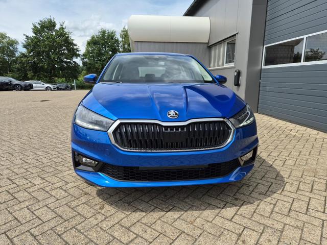 Skoda Fabia 1.0 TSI 95PS Selection 5-türig Rückf.Kamera Parksensoren Sitzheizung Multifunktionslenkrad Klima Skoda-Radio Bluetooth Touchscreen Tempomat Nebelsch. Apple CarPlay + Android Auto 