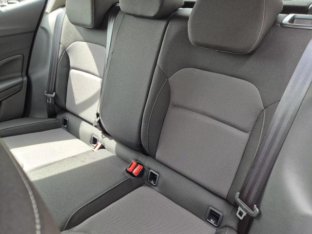 Skoda Fabia 1.0 TSI 95PS Selection 5-türig Rückf.Kamera Parksensoren Sitzheizung Multifunktionslenkrad Klima Skoda-Radio Bluetooth Touchscreen Tempomat Nebelsch. Apple CarPlay + Android Auto 