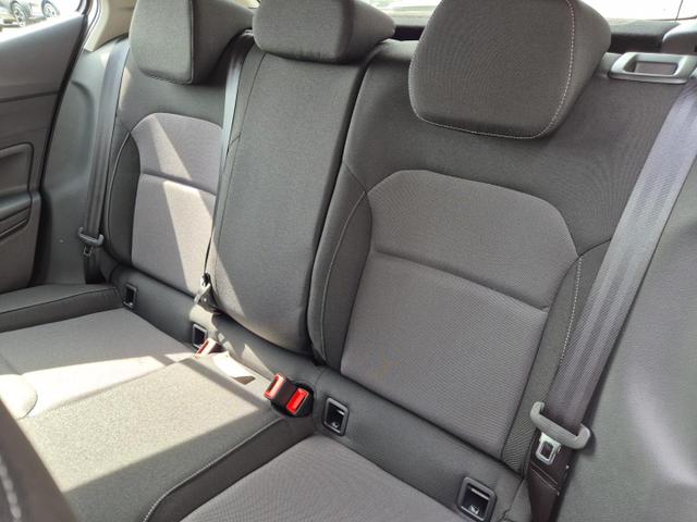Skoda Fabia 1.0 TSI 95PS Selection 5-türig Rückf.Kamera Parksensoren Sitzheizung Multifunktionslenkrad Klima Skoda-Radio Bluetooth Touchscreen Tempomat Nebelsch. Apple CarPlay + Android Auto 