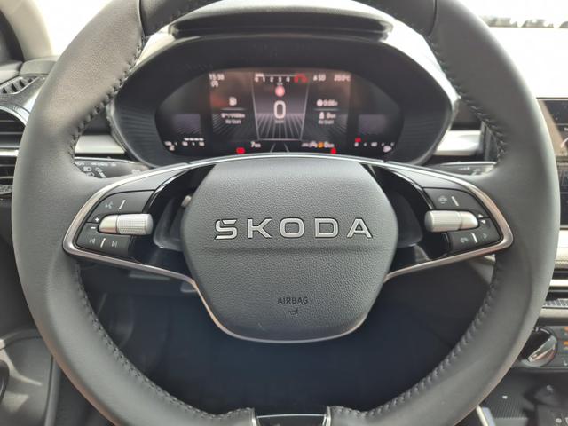 Skoda Fabia 1.0 TSI 95PS Selection 5-türig Rückf.Kamera Parksensoren Sitzheizung Multifunktionslenkrad Klima Skoda-Radio Bluetooth Touchscreen Tempomat Nebelsch. Apple CarPlay + Android Auto 
