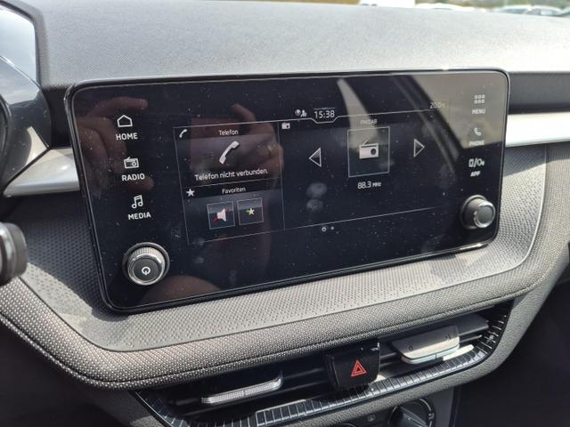 Skoda Fabia 1.0 TSI 95PS Selection 5-türig Rückf.Kamera Parksensoren Sitzheizung Multifunktionslenkrad Klima Skoda-Radio Bluetooth Touchscreen Tempomat Nebelsch. Apple CarPlay + Android Auto 