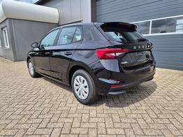 Skoda Fabia 1.0 TSI 115PS DSG Selection 5-türig Rückf.Kamera Parksensoren Sitzheizung Multifunktionslenkrad Klima Skoda-Radio Bluetooth Touchscreen Tempomat Nebelsch. Apple CarPlay + Android Auto 