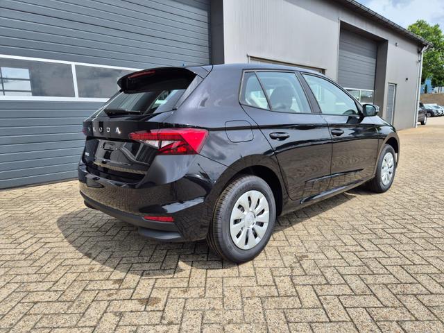 Skoda Fabia 1.0 TSI 115PS DSG Selection 5-türig Rückf.Kamera Parksensoren Sitzheizung Multifunktionslenkrad Klima Skoda-Radio Bluetooth Touchscreen Tempomat Nebelsch. Apple CarPlay + Android Auto 