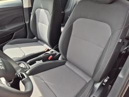 Skoda Fabia 1.0 TSI 115PS DSG Selection 5-türig Rückf.Kamera Parksensoren Sitzheizung Multifunktionslenkrad Klima Skoda-Radio Bluetooth Touchscreen Tempomat Nebelsch. Apple CarPlay + Android Auto 