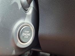 Skoda Fabia 1.0 TSI 115PS DSG Selection 5-türig Rückf.Kamera Parksensoren Sitzheizung Multifunktionslenkrad Klima Skoda-Radio Bluetooth Touchscreen Tempomat Nebelsch. Apple CarPlay + Android Auto 