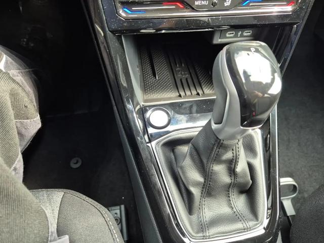 Volkswagen T-Cross 1.0 TSI 116PS DSG Life LED-Matrix-Scheinwerfer Klimaautomatik Sitzheizung PDC Rückf.Kamera 17-LM abged.Scheiben 2xKeyless DAB+ Bluetooth Touchscreen Apple CarPlay Android Auto 