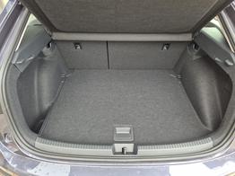 Volkswagen Taigo 1.0 TSI 116PS DSG Life LED-Matrix-Scheinwerfer Klimaautomatik Sitzheizung PDC R&uuml;ckf.Kamera 17-LM abged.Scheiben 2xKeyless DAB+ Bluetooth Touchscreen Apple CarPlay Android Auto 