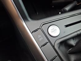 Volkswagen Taigo 1.0 TSI 116PS DSG Life LED-Matrix-Scheinwerfer Klimaautomatik Sitzheizung PDC R&uuml;ckf.Kamera 17-LM abged.Scheiben 2xKeyless DAB+ Bluetooth Touchscreen Apple CarPlay Android Auto 