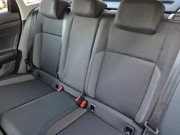 Volkswagen Taigo 1.0 TSI 116PS DSG Life LED-Matrix-Scheinwerfer Klimaautomatik Sitzheizung PDC Rückf.Kamera 17-LM abged.Scheiben 2xKeyless DAB+ Bluetooth Touchscreen Apple CarPlay Android Auto 