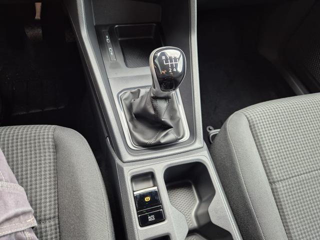 Volkswagen Caddy Cargo Maxi 2.0 TDI 102PS 2-Sitzer Klima Tempomat PDC Apple CarPlay Android Auto Hecktüren180º Schiebetür rechts 