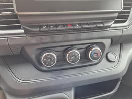 Renault Trafic Combi L2 2.0 dCi 150PS Grand Evolution 9-Sitzer Rollstuhlrampe Rollstuhlsicherung Schiebetür l+r Klima v+h DAB Bluetooth Touchscreen Apple CarPlay Android Auto PDC Rückf.Kamera 