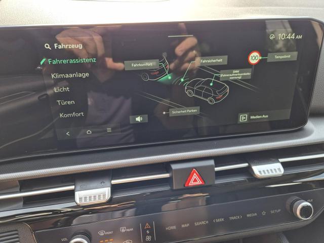 Kia Sportage Vision 1.6 T-GDi MHEV 150PS Automatik NEUES MODELL MY26 FACELIFT Sitzheizung Lenkradheizung Klimaautomatik Navi Bluetooth Touchscreen Apple CarPlay Android Auto PDC v+h 17"LM Rückf.Kamera ACC 2x Keyless 