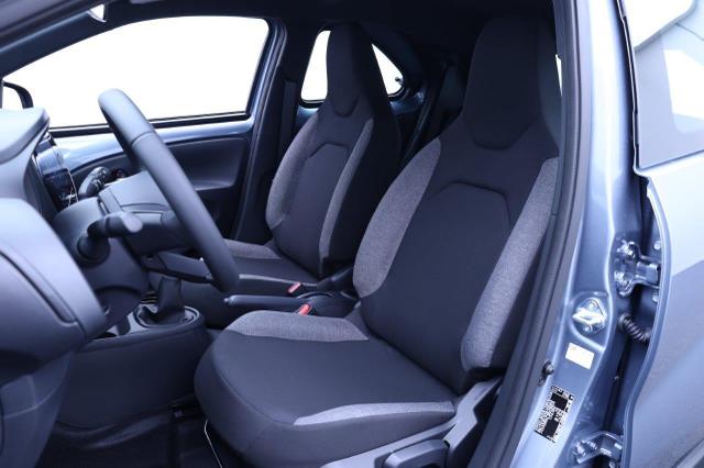 Toyota Aygo X 1.0 VVT-i 72PS Business Edition Sitzheizung AbstandsTempomat Multifunktionslenkrad Klima Radio Bluetooth Touchscreen wireless Apple CarPlay + Android Auto 