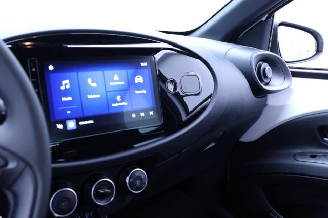 Toyota Aygo X 1.0 VVT-i 72PS Business Edition Sitzheizung AbstandsTempomat Multifunktionslenkrad Klima Radio Bluetooth Touchscreen wireless Apple CarPlay + Android Auto 