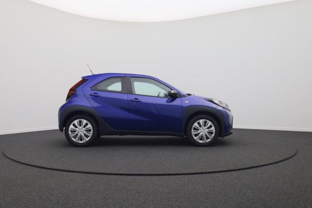 Toyota Aygo X 1.0 VVT-i 72PS Business Edition Sitzheizung AbstandsTempomat Multifunktionslenkrad Klima Radio Bluetooth Touchscreen wireless Apple CarPlay + Android Auto 