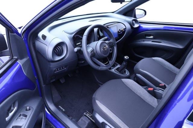 Toyota Aygo X 1.0 VVT-i 72PS Business Edition Sitzheizung AbstandsTempomat Multifunktionslenkrad Klima Radio Bluetooth Touchscreen wireless Apple CarPlay + Android Auto 