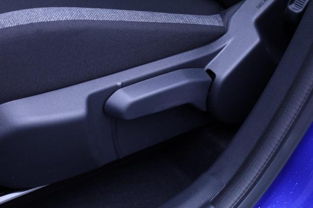 Toyota Aygo X 1.0 VVT-i 72PS Business Edition Sitzheizung AbstandsTempomat Multifunktionslenkrad Klima Radio Bluetooth Touchscreen wireless Apple CarPlay + Android Auto 