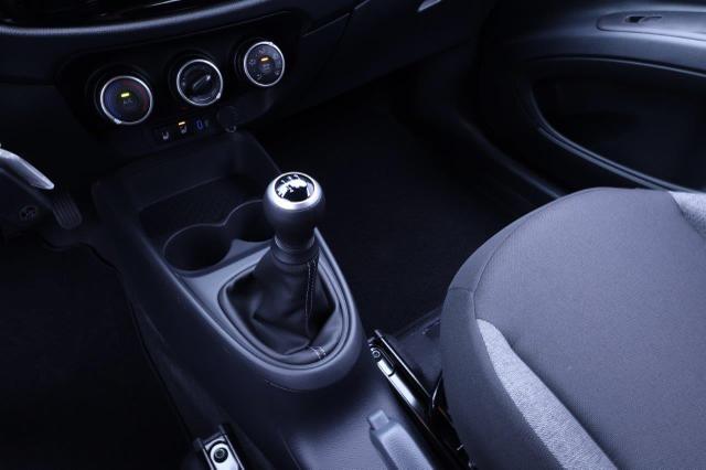 Toyota Aygo X 1.0 VVT-i 72PS Business Edition Sitzheizung AbstandsTempomat Multifunktionslenkrad Klima Radio Bluetooth Touchscreen wireless Apple CarPlay + Android Auto 