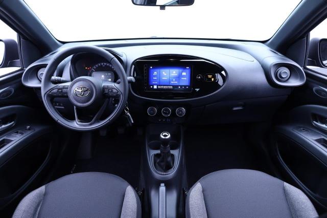 Toyota Aygo X 1.0 VVT-i 72PS Business Edition Sitzheizung AbstandsTempomat Multifunktionslenkrad Klima Radio Bluetooth Touchscreen wireless Apple CarPlay + Android Auto 