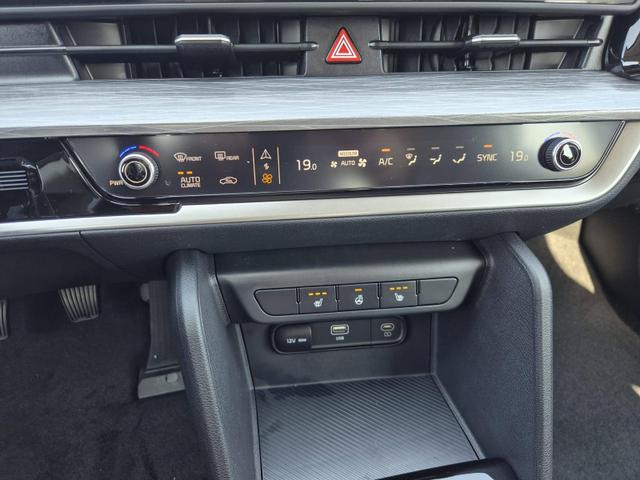 Kia Sportage Vision 1.6 T-GDi MHEV 160PS Sitzheizung Lenkradheizung Klimaautomatik Navi Bluetooth Touchscreen Apple CarPlay Android Auto PDC v+h Rückf.Kamera Tempomat 17"LM 