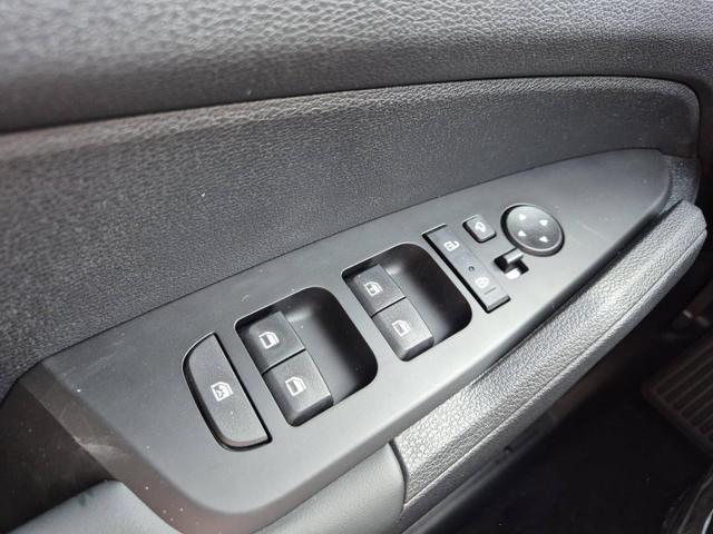 Kia Sportage Vision 1.6 T-GDi MHEV 160PS Sitzheizung Lenkradheizung Klimaautomatik Navi Bluetooth Touchscreen Apple CarPlay Android Auto PDC v+h Rückf.Kamera Tempomat 17"LM 