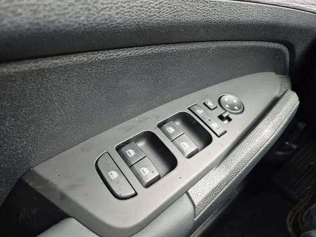 Kia Sportage Vision 1.6 T-GDi MHEV 160PS Automatik Sitzheizung Lenkradheizung Klimaautomatik Navi Bluetooth Touchscreen Apple CarPlay Android Auto PDC v+h Rückf.Kamera Tempomat 17"LM 