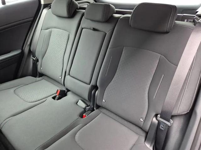 Kia Sportage Vision 1.6 T-GDi MHEV 160PS Automatik Sitzheizung Lenkradheizung Klimaautomatik Navi Bluetooth Touchscreen Apple CarPlay Android Auto PDC v+h Rückf.Kamera Tempomat 17"LM 
